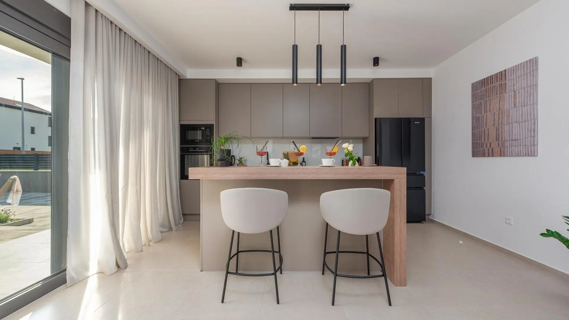 Modern 4Br Private Villa - Pool, Jacuzzi, Gaming Room Bibinje