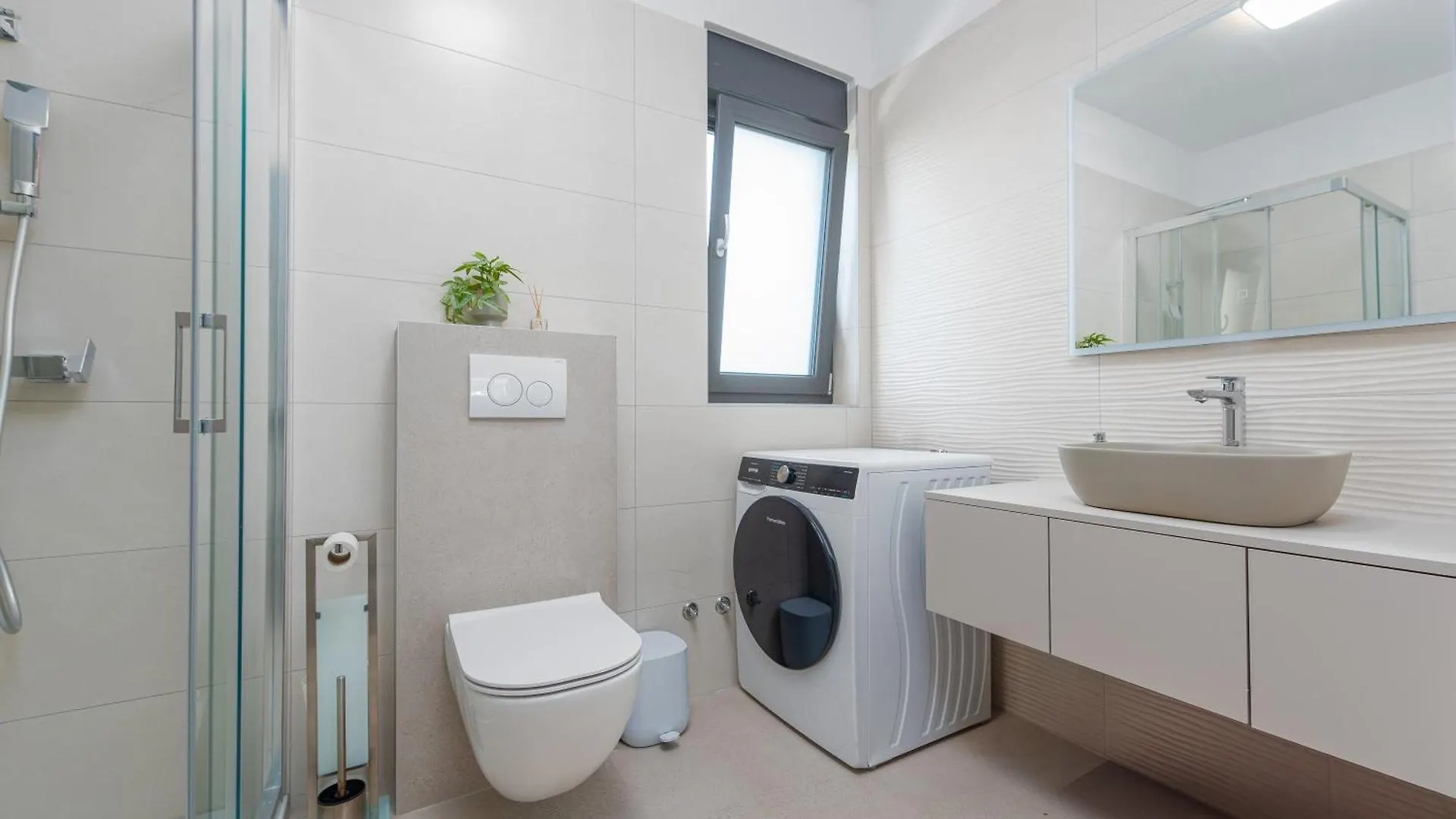 Modern 4Br Private Villa - Pool, Jacuzzi, Gaming Room Bibinje