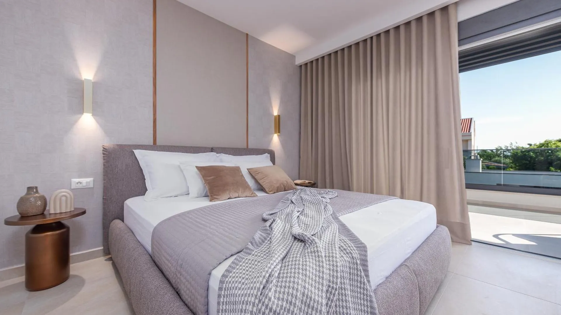 Modern 4Br Private Villa - Pool, Jacuzzi, Gaming Room Bibinje