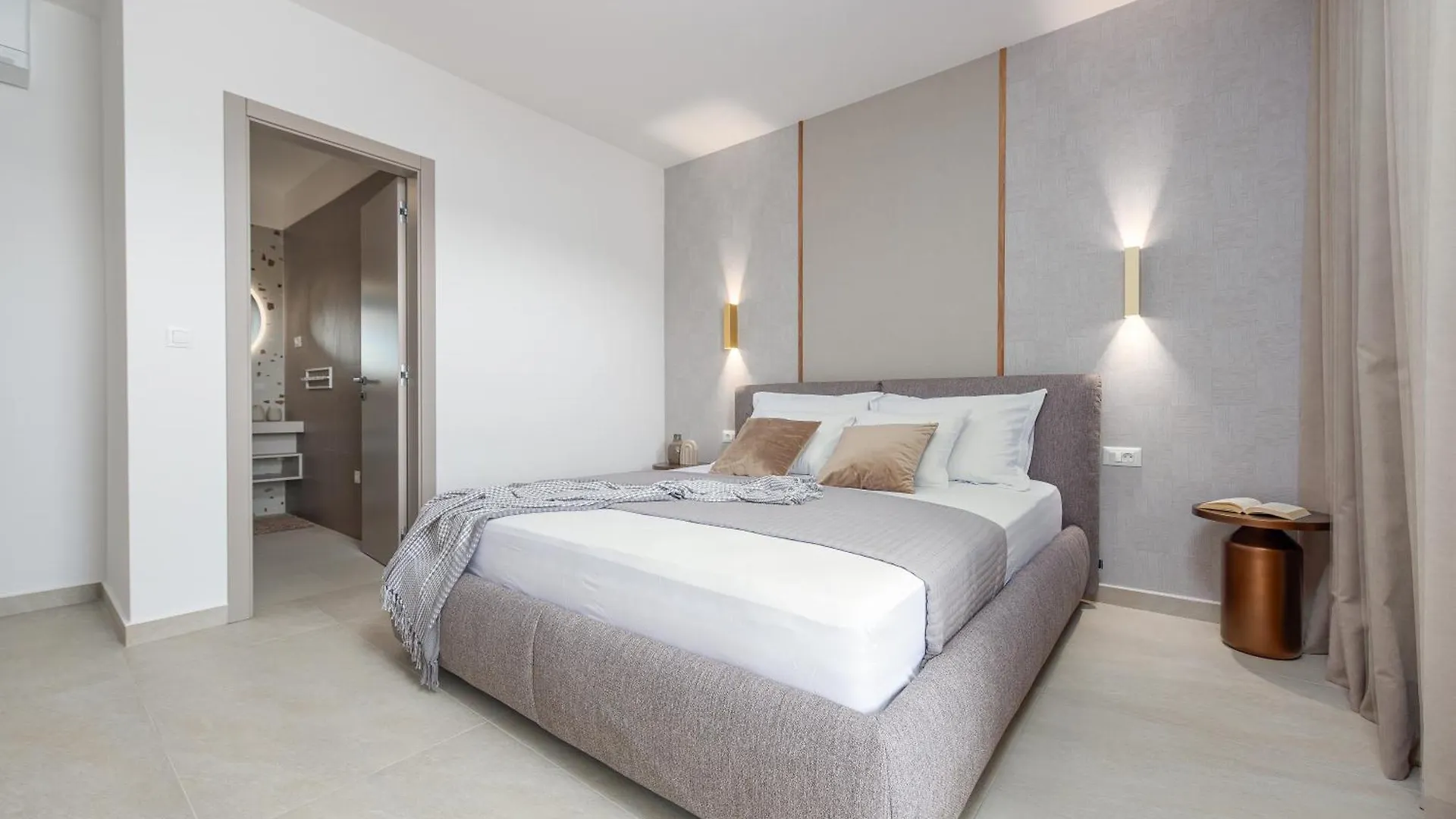 Modern 4Br Private Villa - Pool, Jacuzzi, Gaming Room Bibinje