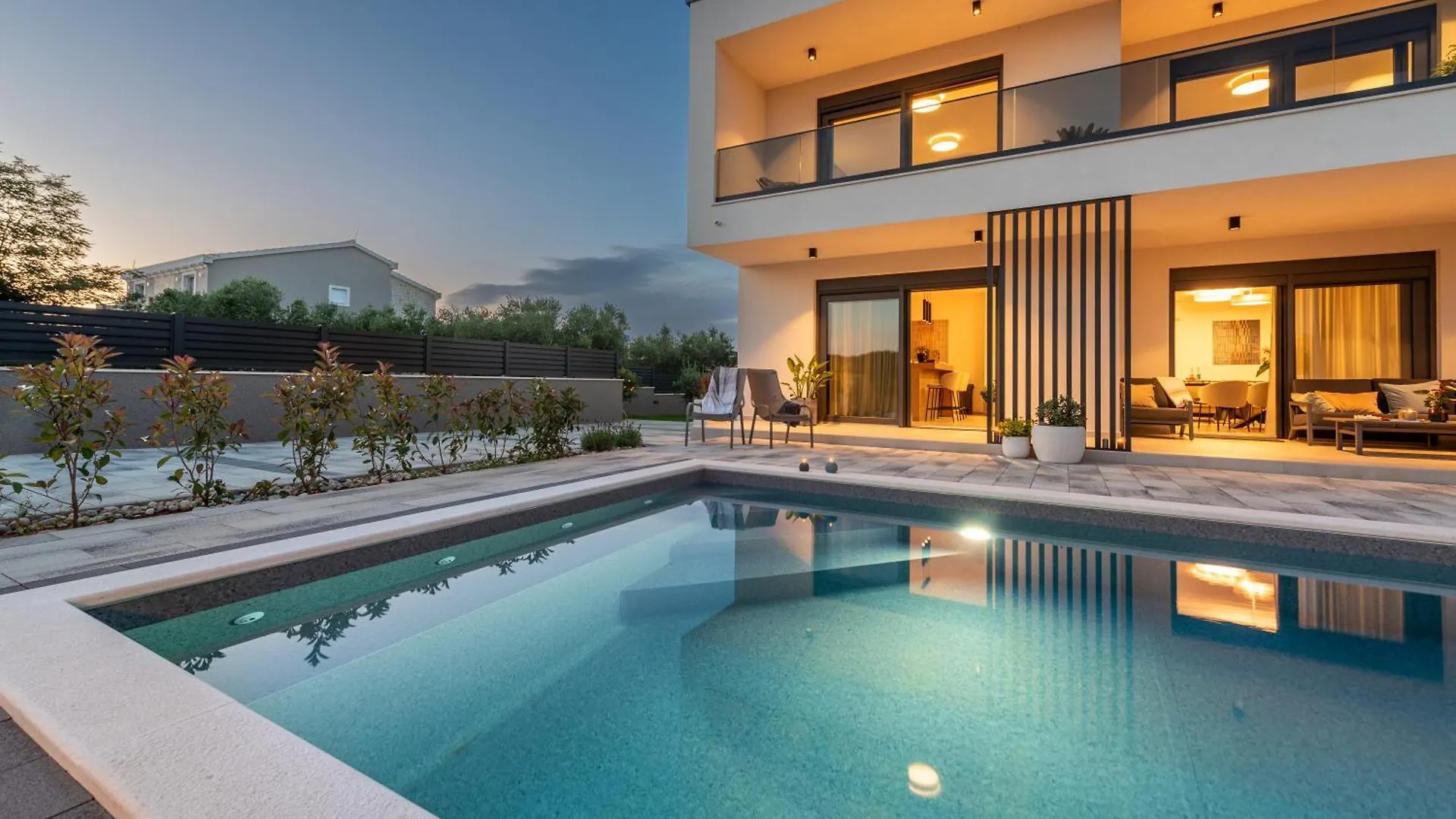 Modern 4Br Private Villa - Pool, Jacuzzi, Gaming Room Bibinje Kroatien